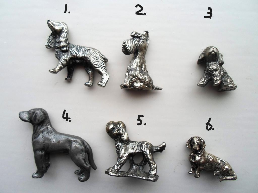 6 tinnen en zilvertinnen Hondjes. 5 euro per stuk., Verzamelen, Beelden en Beeldjes, Ophalen of Verzenden, Zo goed als nieuw, Dier