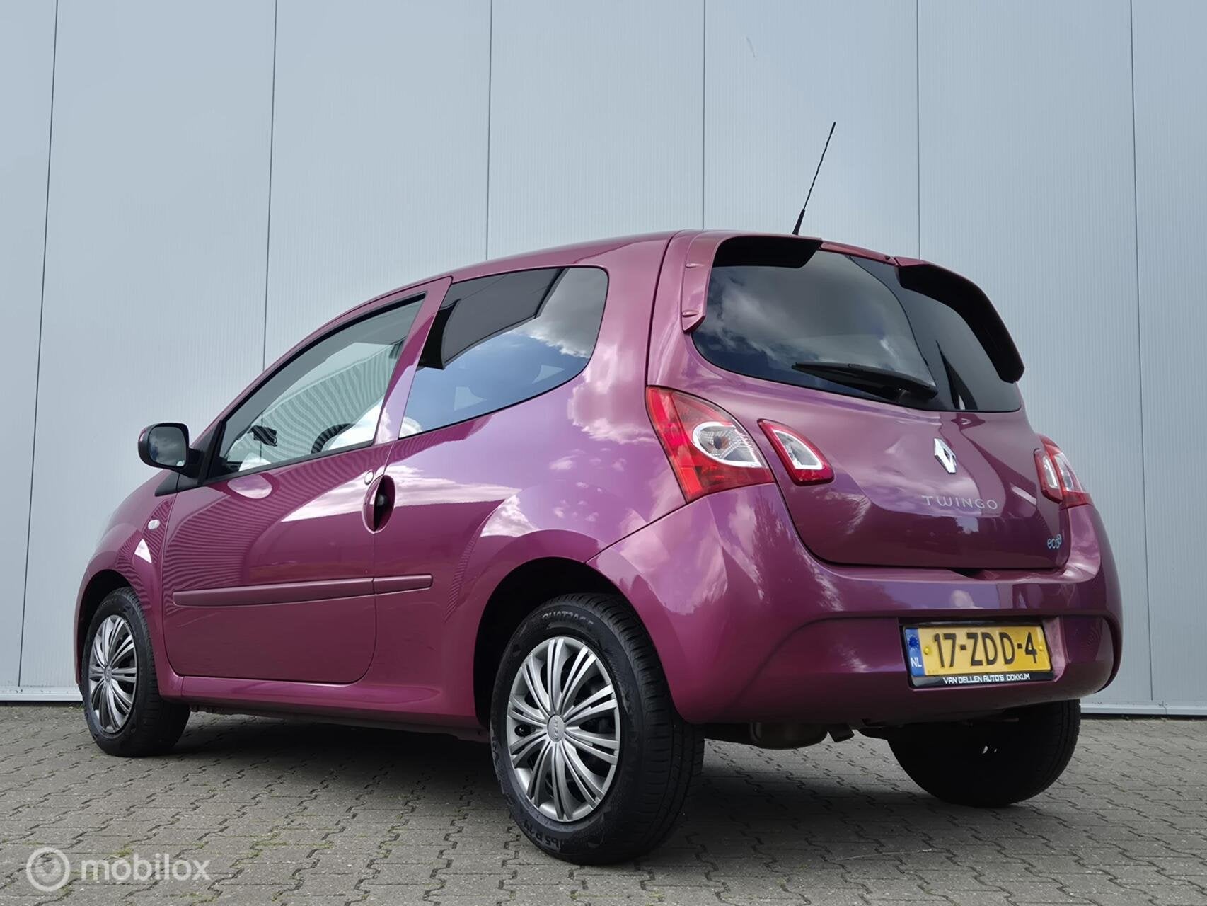 RENAULT TWINGO 1.2 16V COLLECTION/AIRCO/CRUISE/BLUETOOTH/USB, Voorwielaandrijving, Twingo, Gebruikt, 4 stoelen