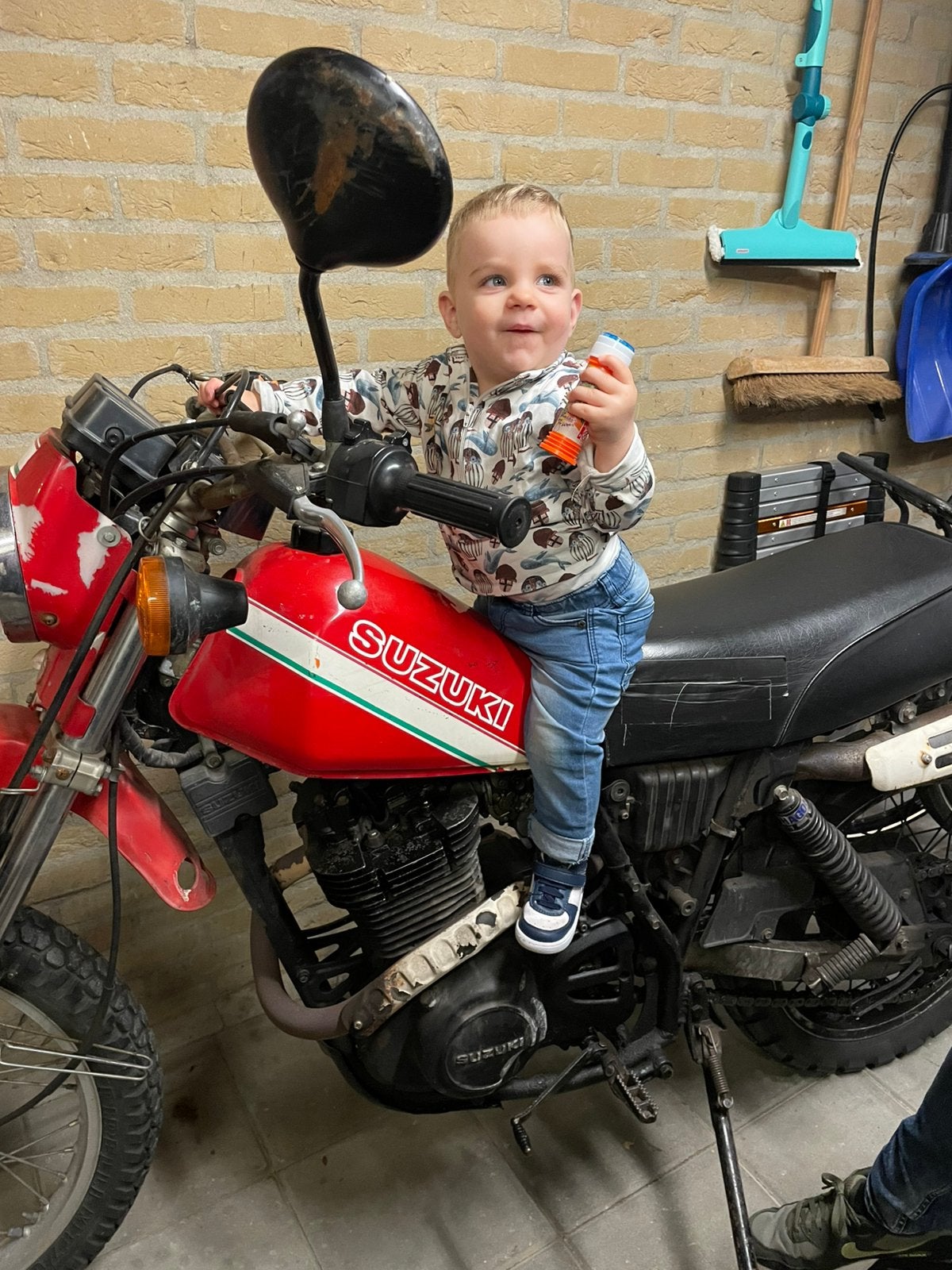 Suzuki DR500 1982 Rood, Gebruikt, Particulier, Enduro, Minimaal motorrijbewijs A2