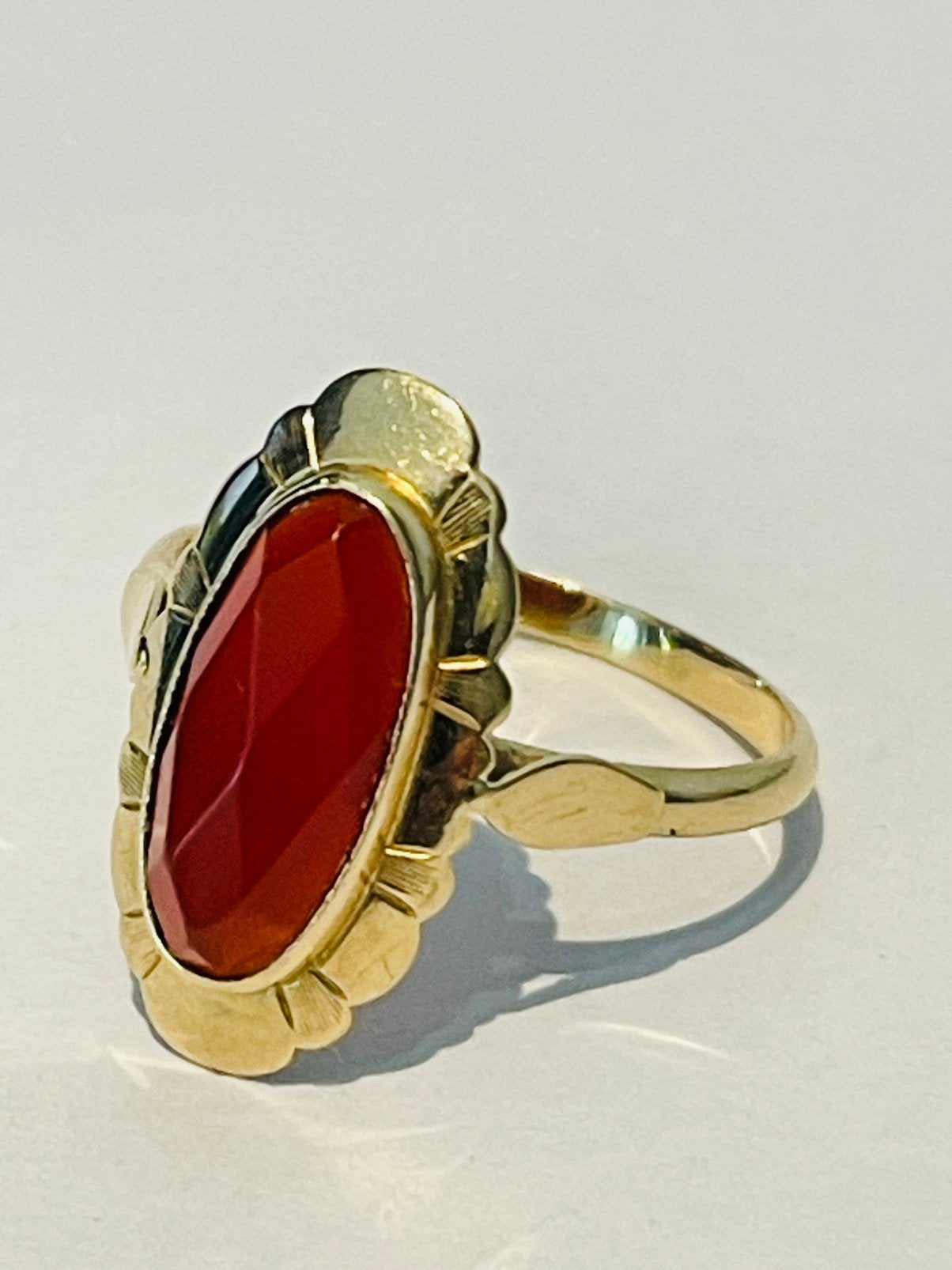Vintage 14K Gouden Ring met Carneool - Maat 18.25, 18 tot 19, Gebruikt, Verzenden, Met edelsteen