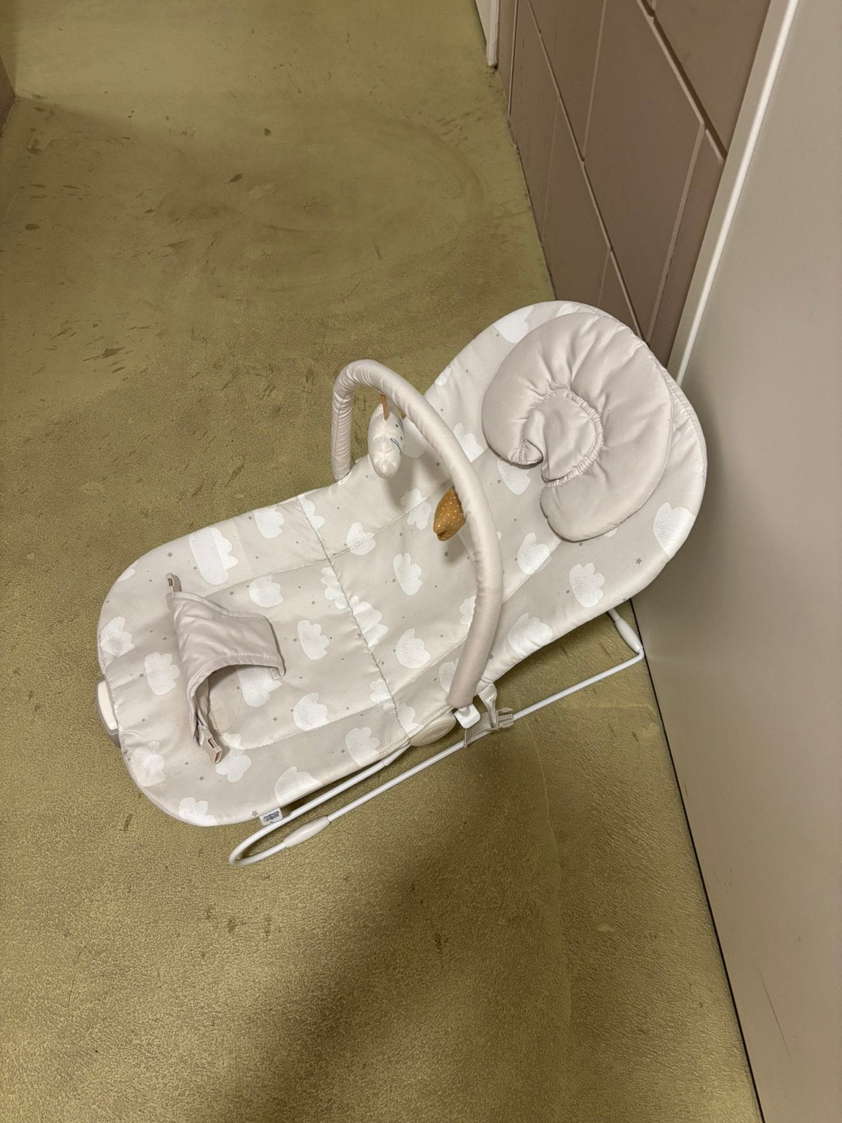 Wippertje met baby/vloer kleed, Ophalen, Zo goed als nieuw, Wipstoel, Overige merken