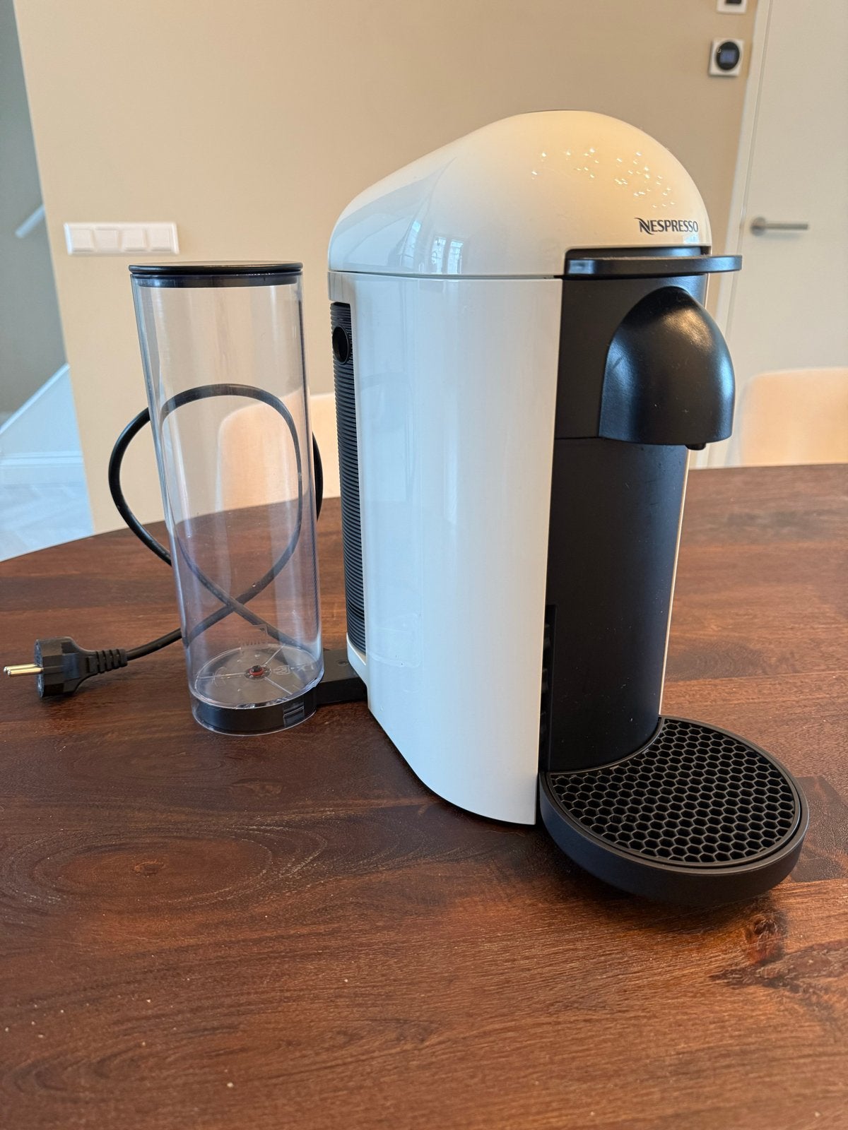 Nespresso Vertuo Plus Koffiemachine - Zo goed als nieuw, Ophalen, Koffiemachine, Zo goed als nieuw, 1 kopje