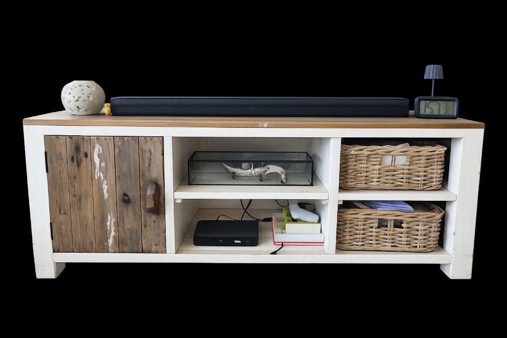 Mooie tv meubel te koop!, Huis en Inrichting, Kasten | Dressoirs, Ophalen, Gebruikt, 25 tot 50 cm, Overige houtsoorten