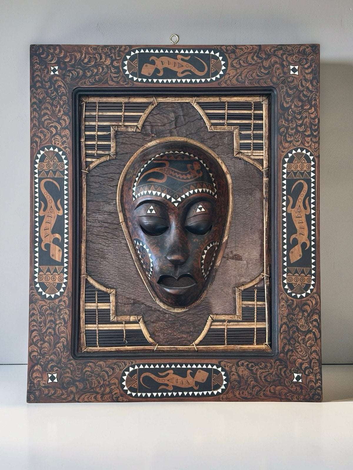 Houten Tribaal Masker in Paneel - Indonesische Stijl, Hout, Bruin, Masker, Ophalen of Verzenden