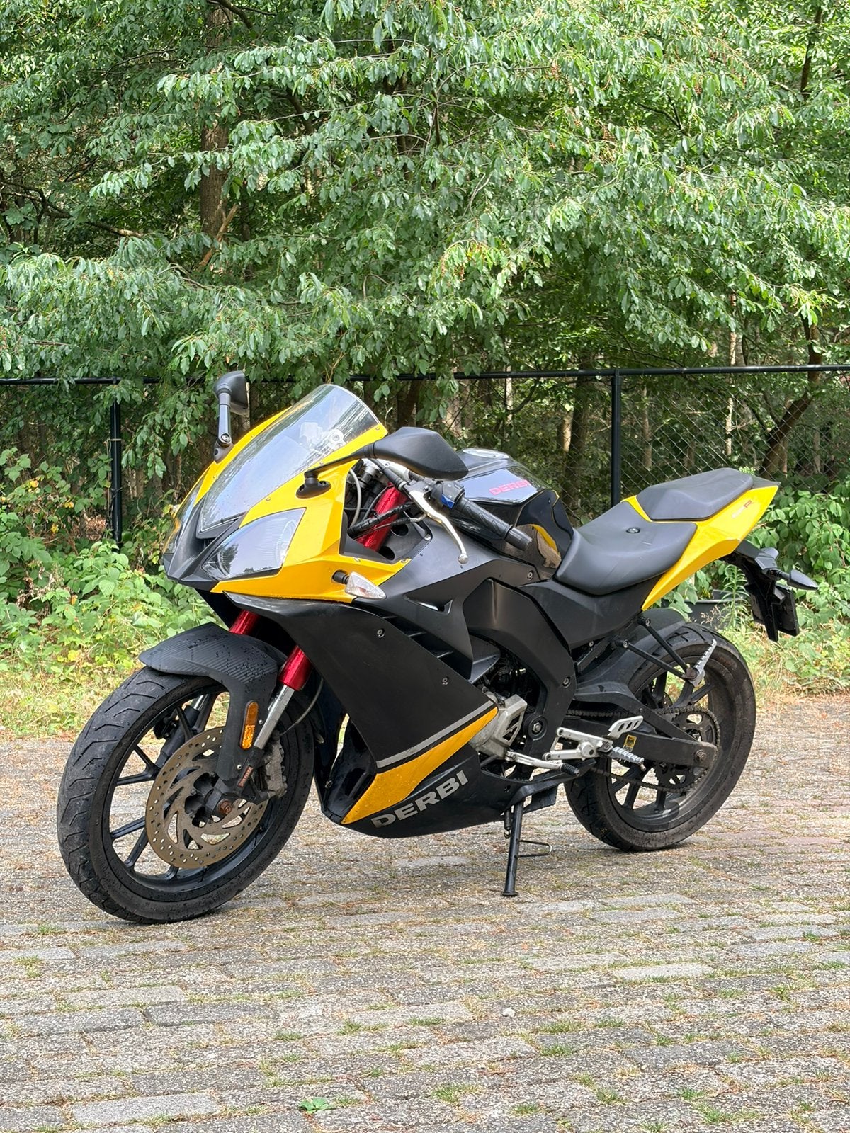 Derbi GPR 2010, Ophalen, 6 versnellingen, Gebruikt, Maximaal 45 km/u