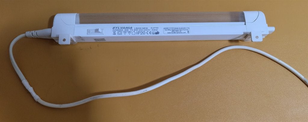 T5 TL balk sylvania armatuur zonder lamp standaard maat 31cm, Overige stijlen, Overige fittingen, Ophalen of Verzenden, Zo goed als nieuw