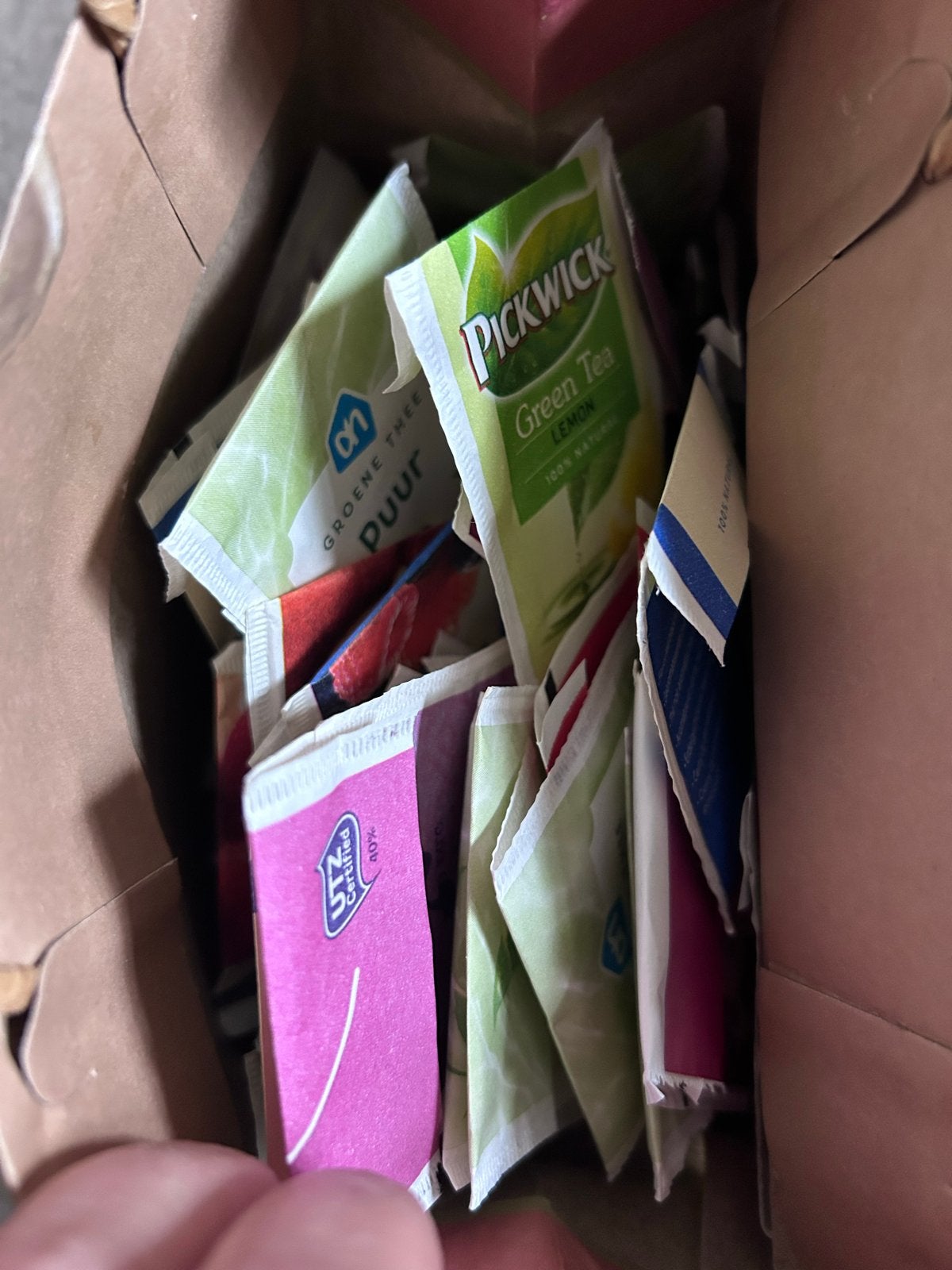 100 theezakjes voor knutselen of verzamelen, Ophalen of Verzenden, Theezakje(s)