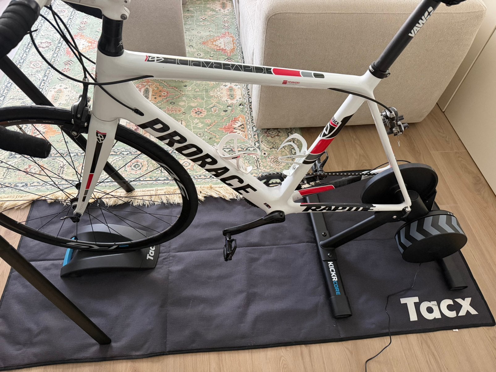 Wahoo KICKR Core 2 Fietstrainer met Prorace Carbon Fiets, Ophalen, Zo goed als nieuw, Carbon, Overige merken