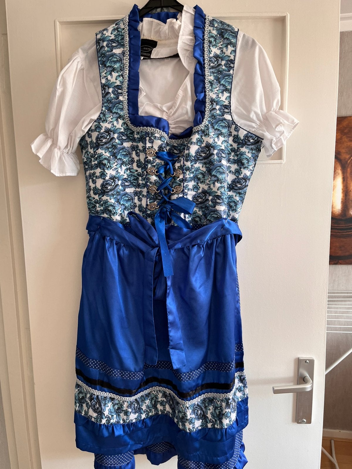 Dirndl, Maat 42/44 (L), Ophalen of Verzenden, Overige thema's, Kleding