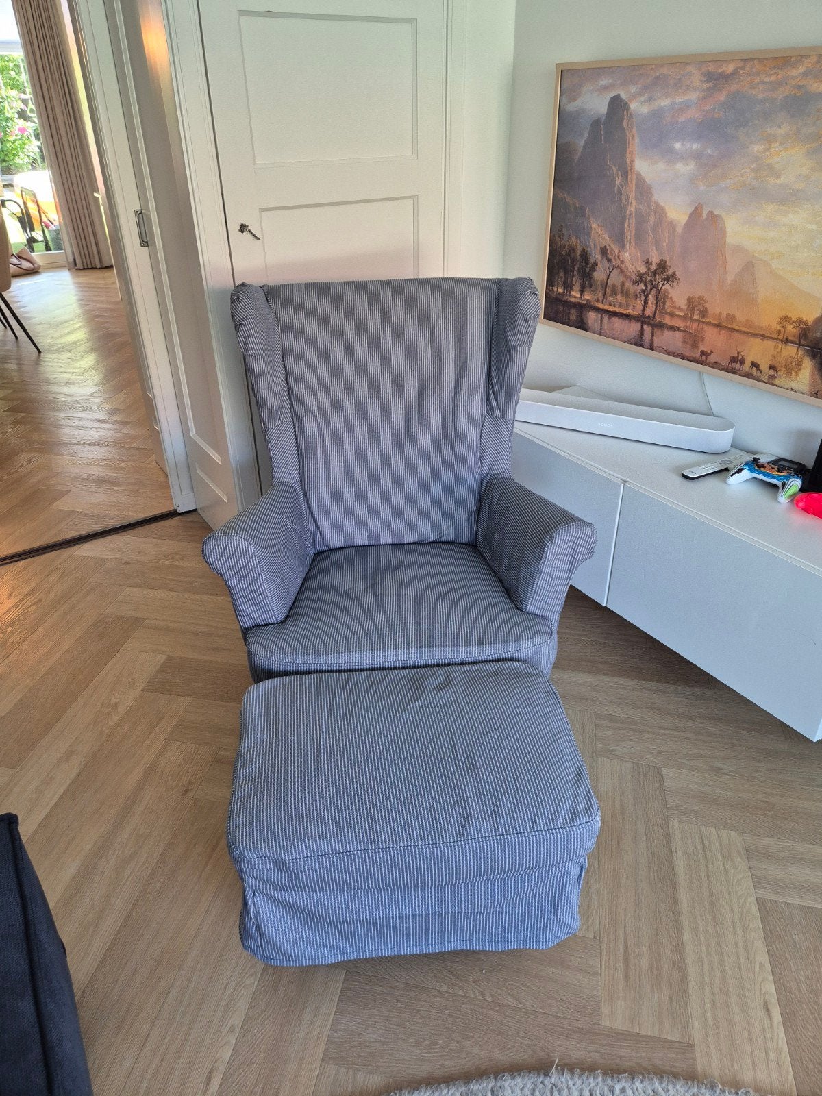 IKEA Strandmon fauteuil en voetenbankje met nieuwe hoes, Huis en Inrichting, Fauteuils, Ophalen, Gebruikt, Modern, Scandinavisch