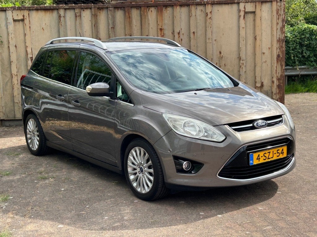 Ford GRAND C-MAX 1.0 LEASE TITANIUM 125 PK. 7PERSOONS, Voorwielaandrijving, 125 pk, Gebruikt, Bruin