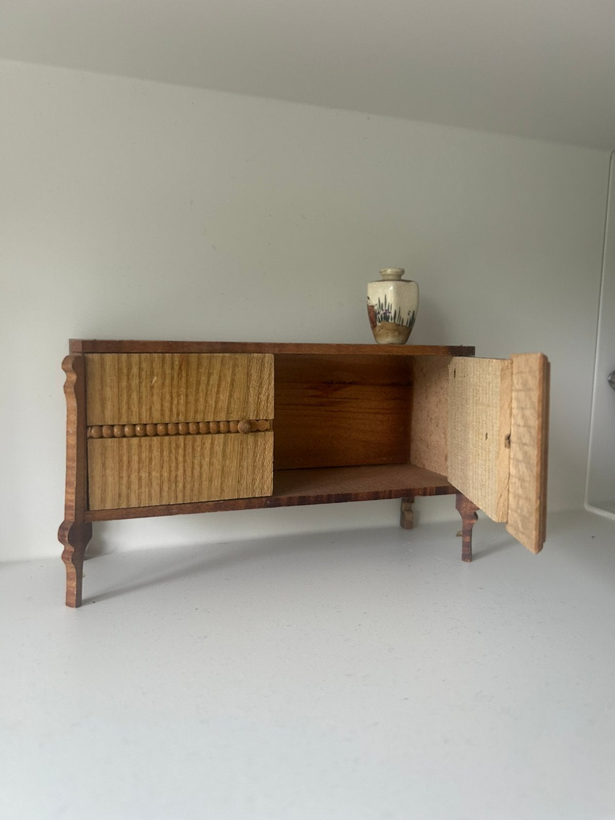 Prachtig antiek miniatuur dressoir voor poppen huis, Antiek en Kunst, Ophalen