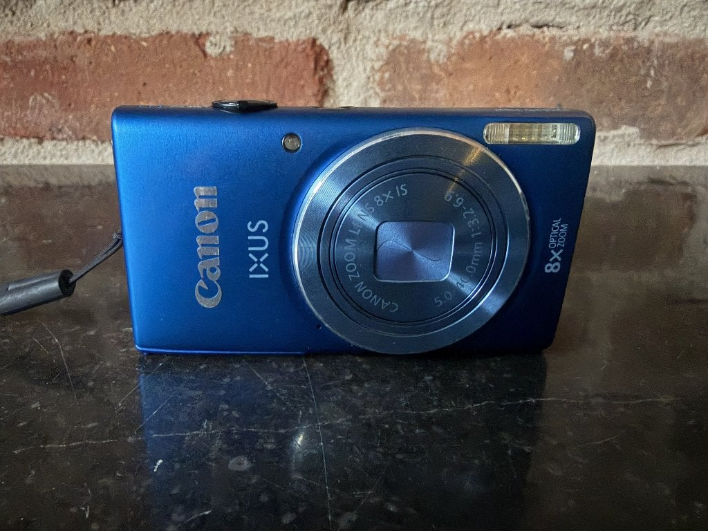 Canon IXUS 185 blauw met oplader, Audio, Tv en Foto, Fotocamera's Digitaal, Ingebouwde flitser, Canon, Ophalen of Verzenden, Zo goed als nieuw