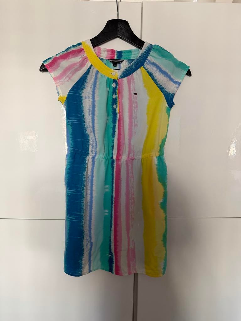 Tommy Hilfiger jurk maat 128 - Kleurrijk en stijlvol, Ophalen of Verzenden, Zo goed als nieuw, Meisje, Jurk of Rok