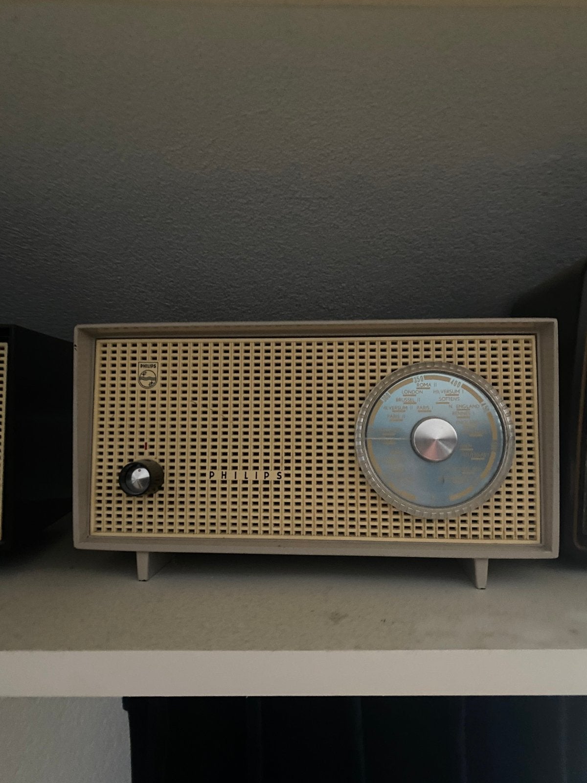 Oude Philips radio, Antiek en Kunst, Verzenden
