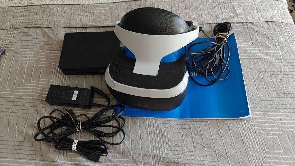 Sony VR v2 bril, voor PlayStation 4/5, Spelcomputers en Games, Spelcomputers | Sony PlayStation Consoles | Accessoires, Ophalen
