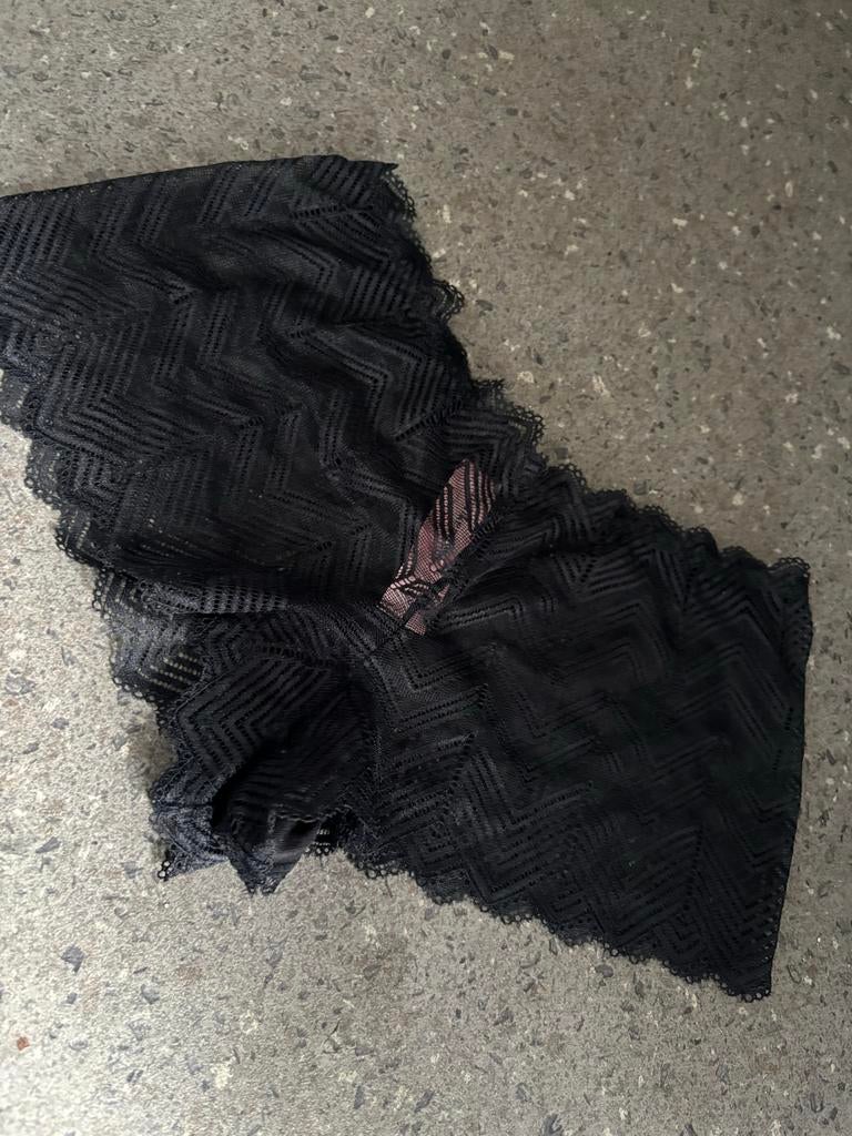 Kanten onderbroek Hunkemöller maat S, Ophalen of Verzenden, Zwart, Broekje of Short