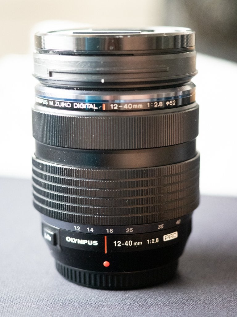 Olympus M.Zuiko 12-40mm f/2.8 PRO (Mk I), Audio, Tv en Foto, Fotografie | Lenzen en Objectieven, Beschermhoes/tas, Gebruikt, Micro Four Thirds