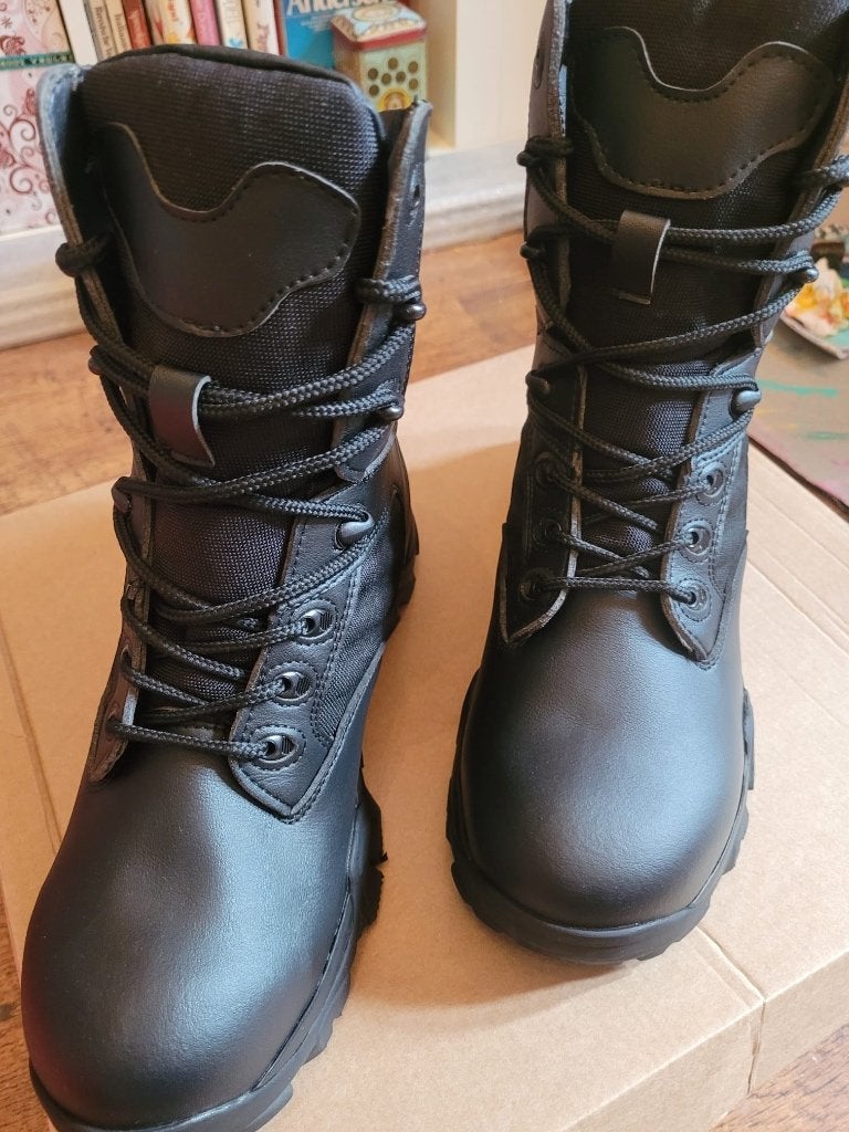 Nieuwe sportlaarzen / kisten te koop, Kleding | Heren, Schoenen, Ophalen of Verzenden, Nieuw, Zwart, Werkschoenen