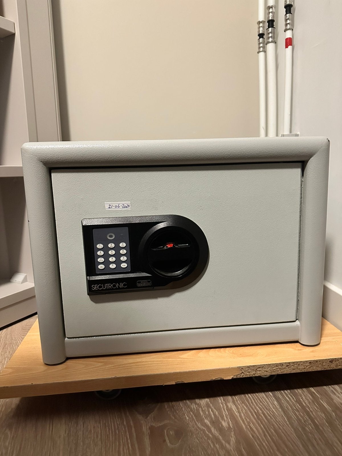 Electronische privékluis H 33cm B 43cm D 38cm, Ophalen, Gebruikt, Brandkast