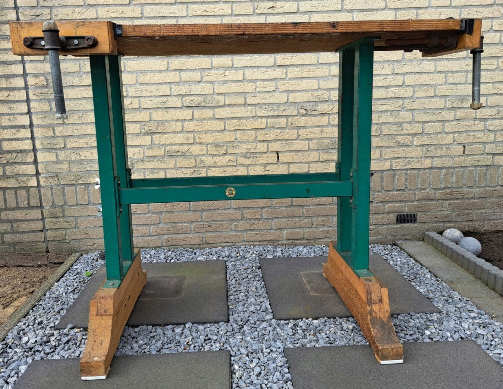 Werkbank met twee bankschroeven, Ophalen, Gebruikt, 120 tot 170 cm