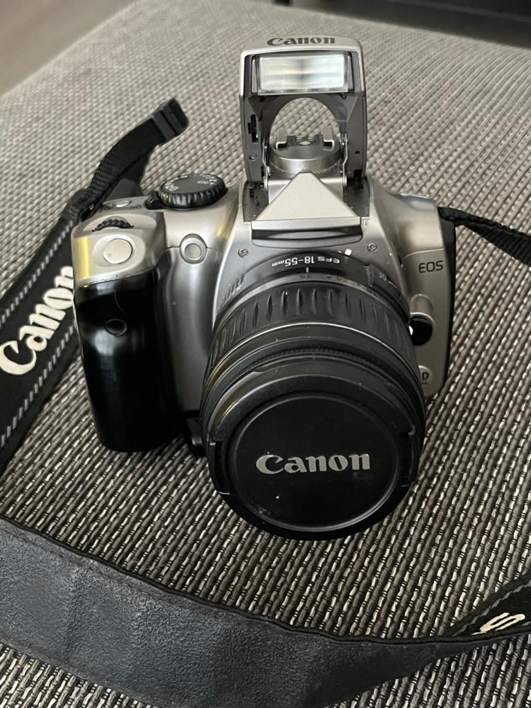 Canon EOS Spiegelreflexcamera met EFS 18-55mm lens, Audio, Tv en Foto, Fotocamera's Digitaal, Gebruikt, Spiegelreflex, Canon, Ophalen of Verzenden