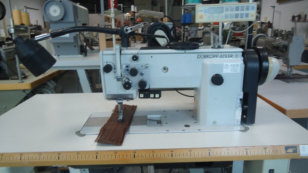 Industrie Naaimachine Adler 3 VoudigTransport Volauto(witte, Overige merken, Gebruikt, Ophalen of Verzenden, Naaimachine