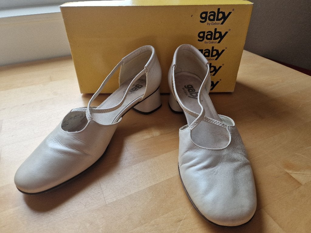 Trouwschoene Gaby maat 40 / 40,5, Ophalen of Verzenden, Zo goed als nieuw, Wit, Schoenen