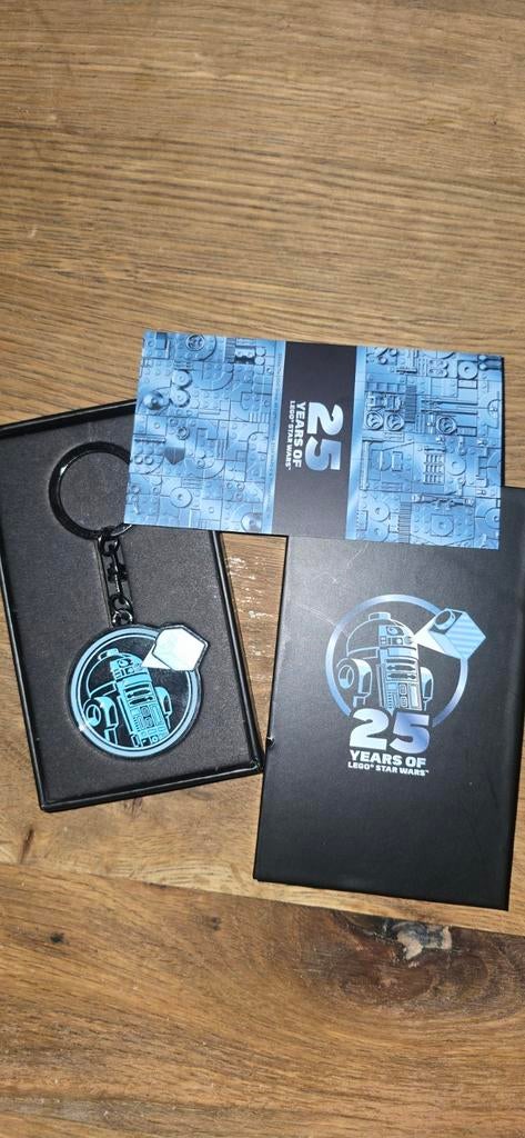 LEGO Star Wars 25 Jaar Sleutelhanger R2-D2 Limited Edition, Ophalen of Verzenden, Nieuw