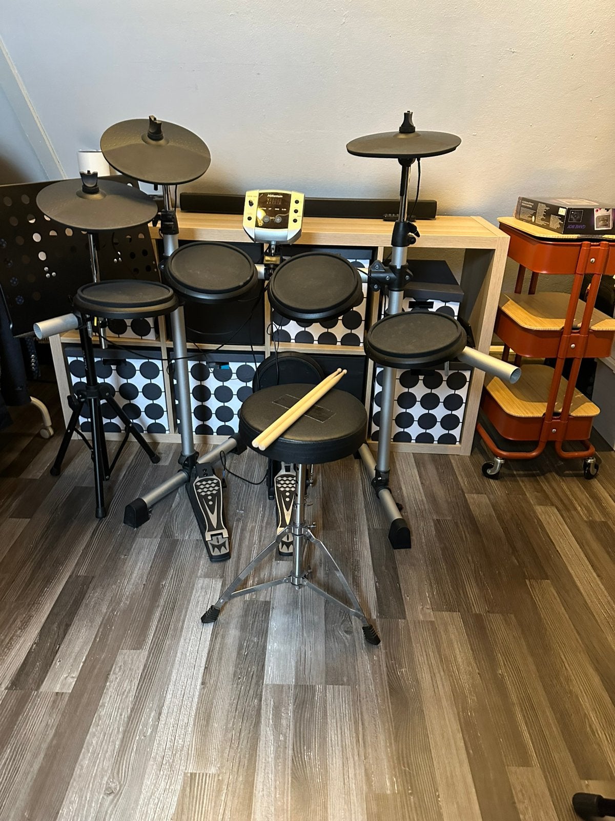 Millenium MPS-150 Elektronisch drumstel + drumkruk, Muziek en Instrumenten, Ophalen, Zo goed als nieuw, Trommel