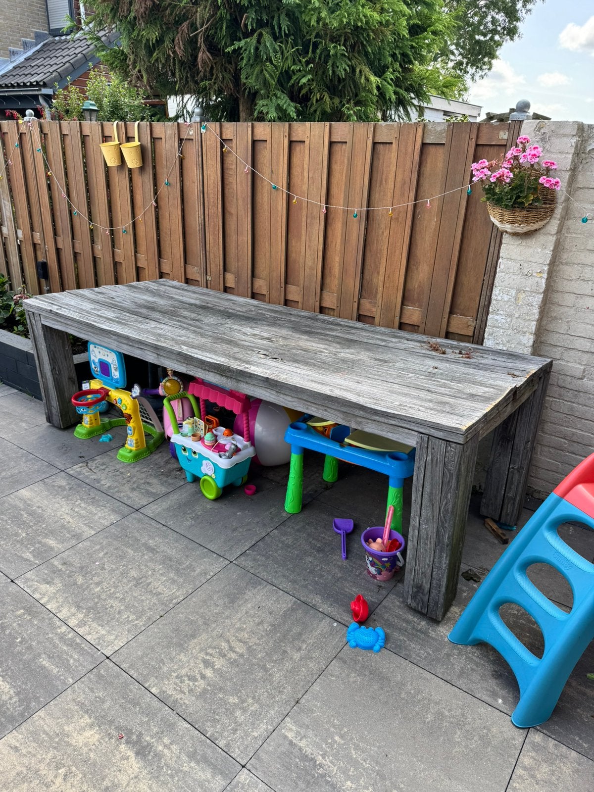 Buitentafel gratis!, Tuin en Terras, Tuintafels, Ophalen, Zo goed als nieuw, Rechthoekig, Hout