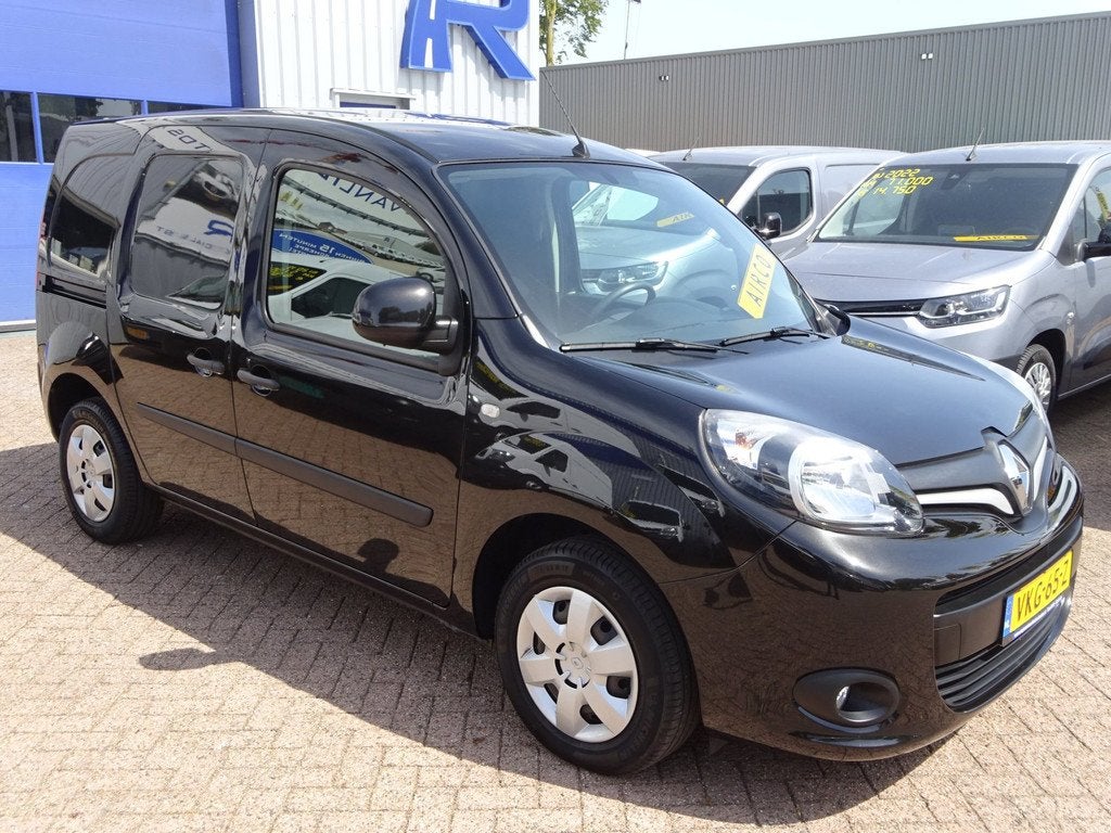 Renault Kangoo 1.5 Blue dCi 95 Work Edition, Auto's, Voorwielaandrijving, Stof, Gebruikt, Renault