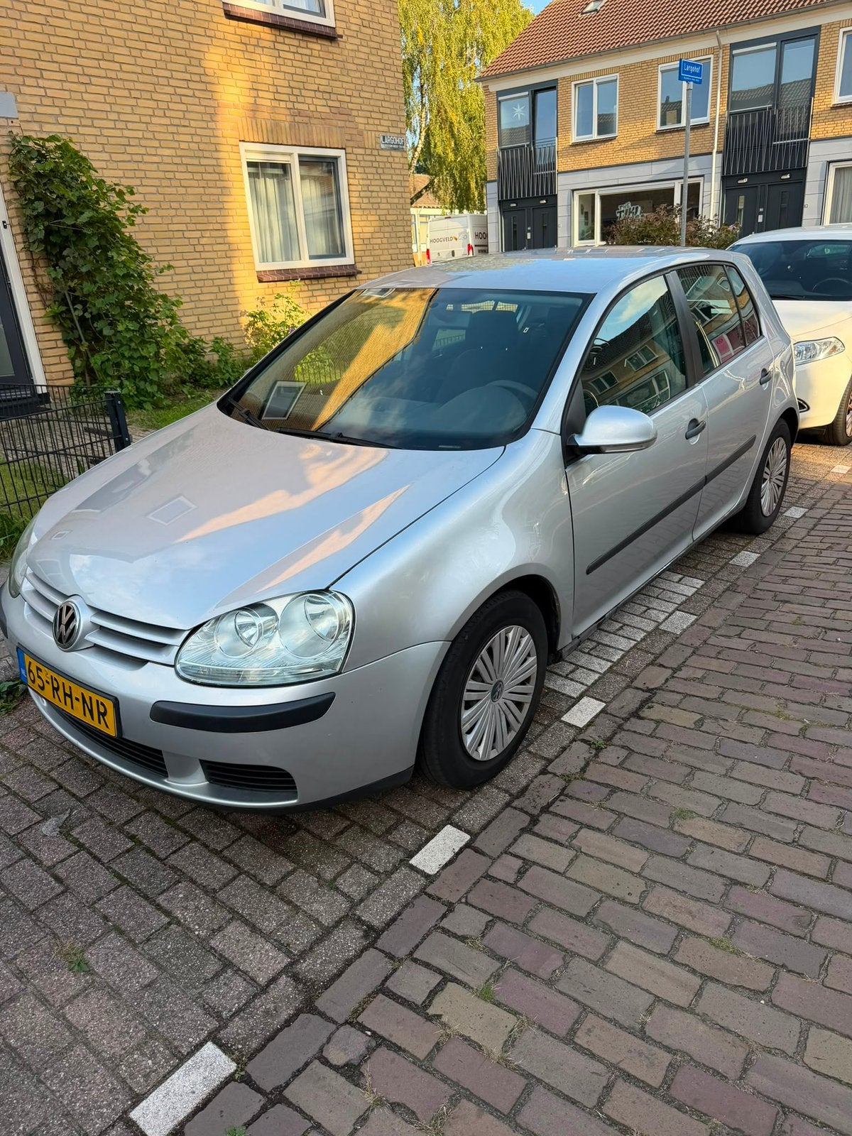 Volkswagen Golf 1.4 FSI 66KW 5D 2005 Grijs, Auto's, Voorwielaandrijving, 4 cilinders, 620 kg, Handgeschakeld