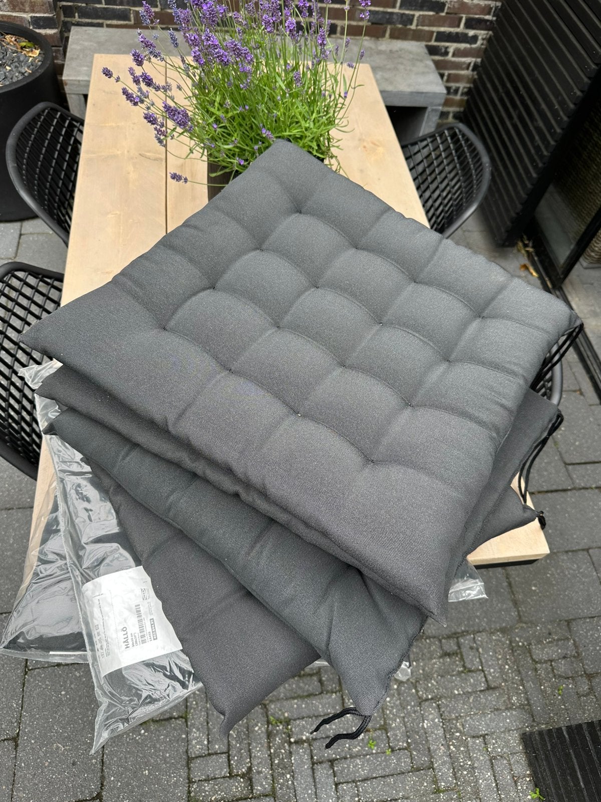 IKEA HÅLLÖ tuinkussens donkergrijs – 50x50 cm (set van 6), Tuin en Terras, Tuinmeubel-accessoires, Ophalen of Verzenden, Zo goed als nieuw