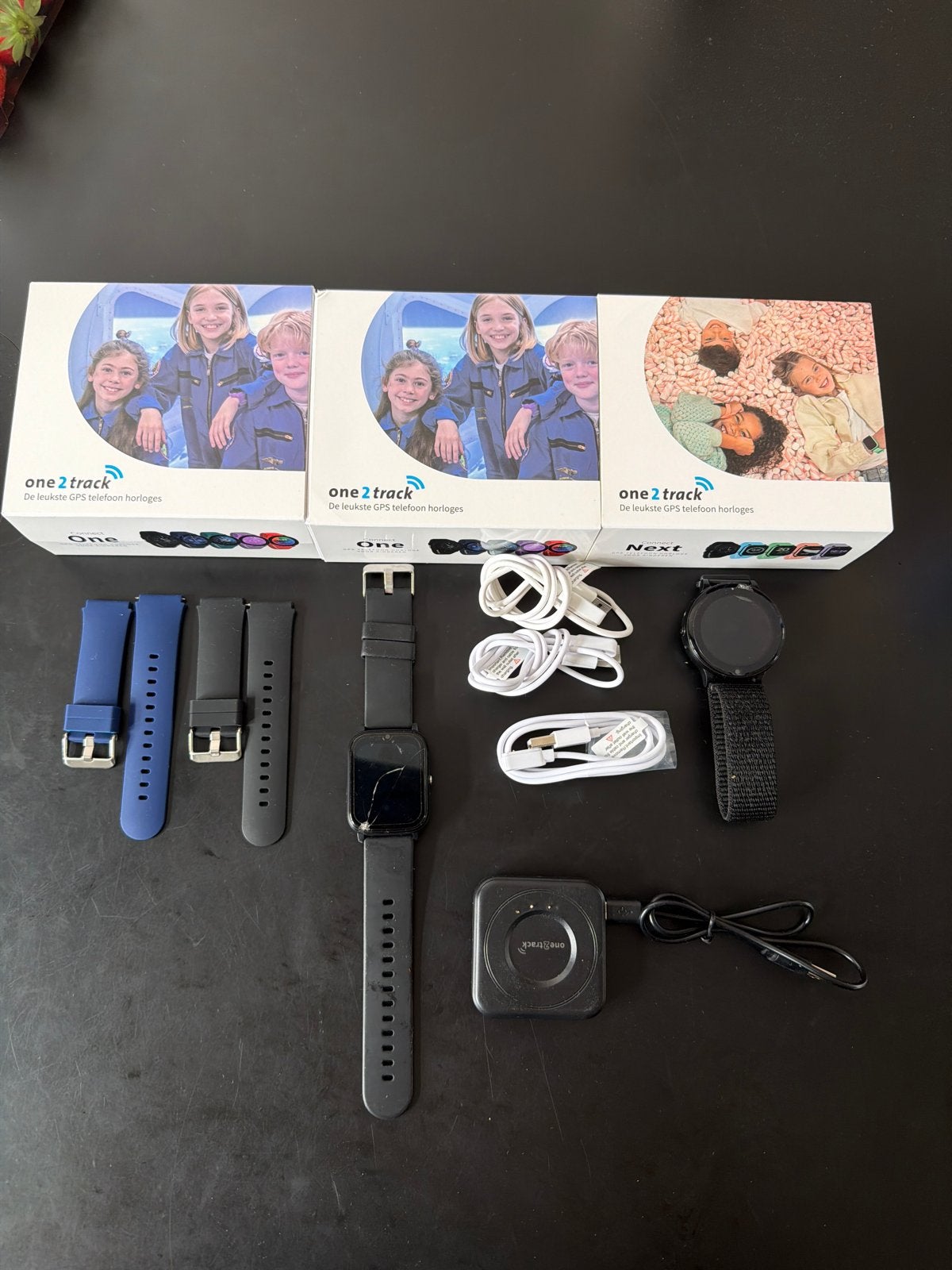 One2Track GPS telefoon horloges accessoires, Sieraden, Tassen en Uiterlijk, Smartwatches, Gebruikt, Android, Zwart, GPS, Ophalen of Verzenden