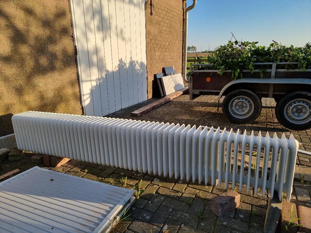 Vintage / antieke / retro gietijzeren radiator, Doe-het-zelf en Verbouw, Verwarming en Radiatoren, Ophalen, 30 tot 80 cm, Gebruikt