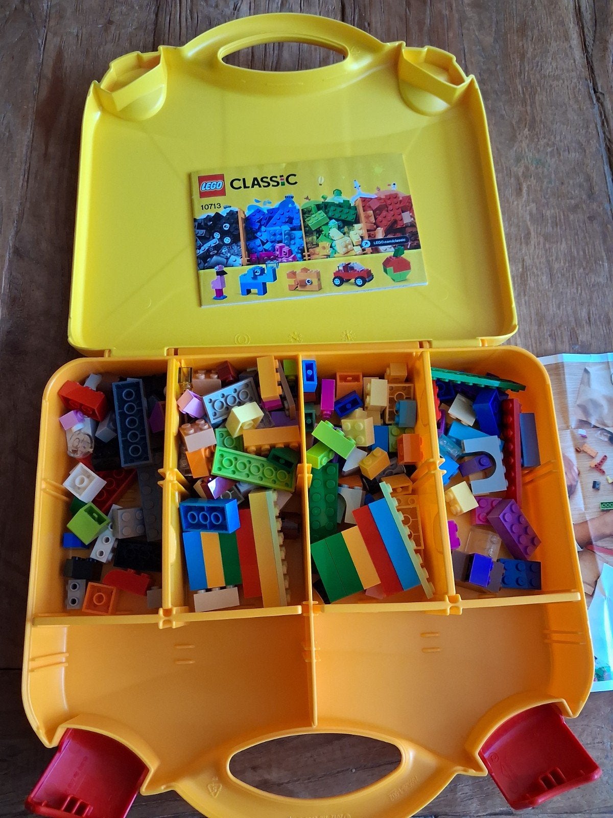 Lego Classic 10713 Creatieve Koffer met bouwstenen, Gebruikt, Overige thema's, Lego, Ophalen of Verzenden
