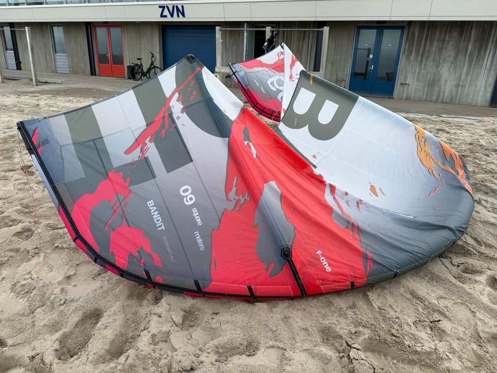 F-One Bandit 9m, Watersport en Boten, 9 m², Geen board, Ophalen of Verzenden, Zo goed als nieuw