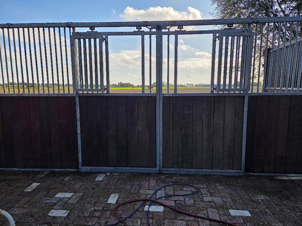 2 paardenboxen 3x3m, Stalling, 2 of 3 paarden of pony's