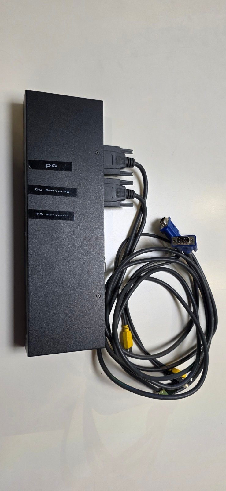 HP KVM-switch 4-poorts - Server Console Switch, Ophalen of Verzenden, Gebruikt