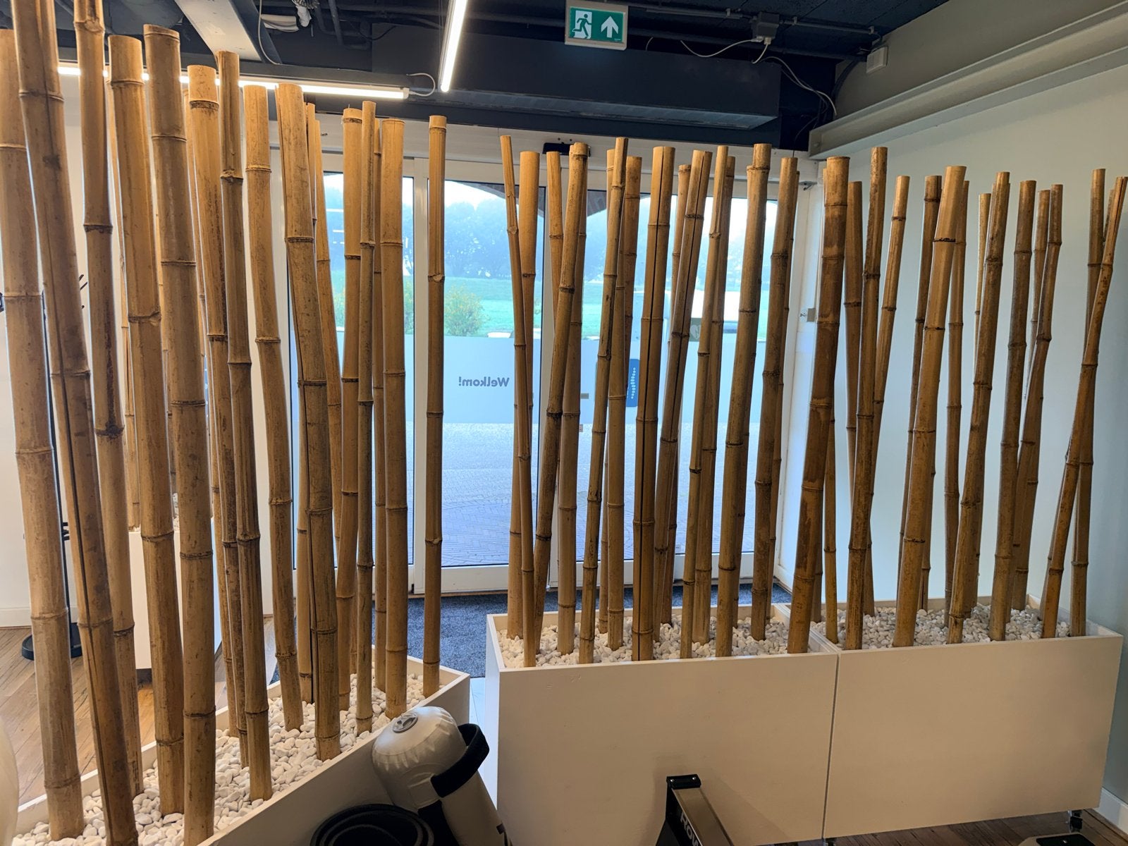 Decoratieve bamboe plantenbakken met bamboestokken, Ophalen, Hout, Zo goed als nieuw, Modern