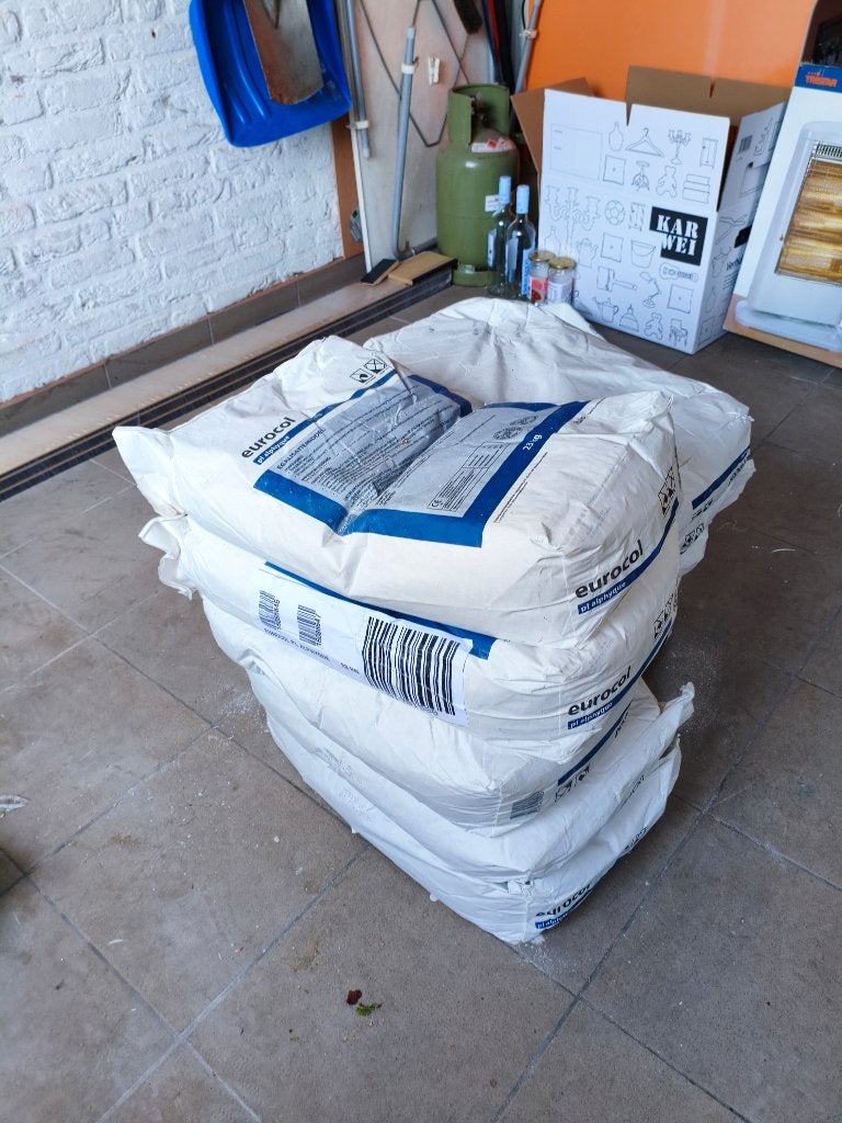 9 zakken Eurocol PL Alphyque egaline 23 kg, Ophalen, Overige materialen, 30 cm of meer, Overige typen