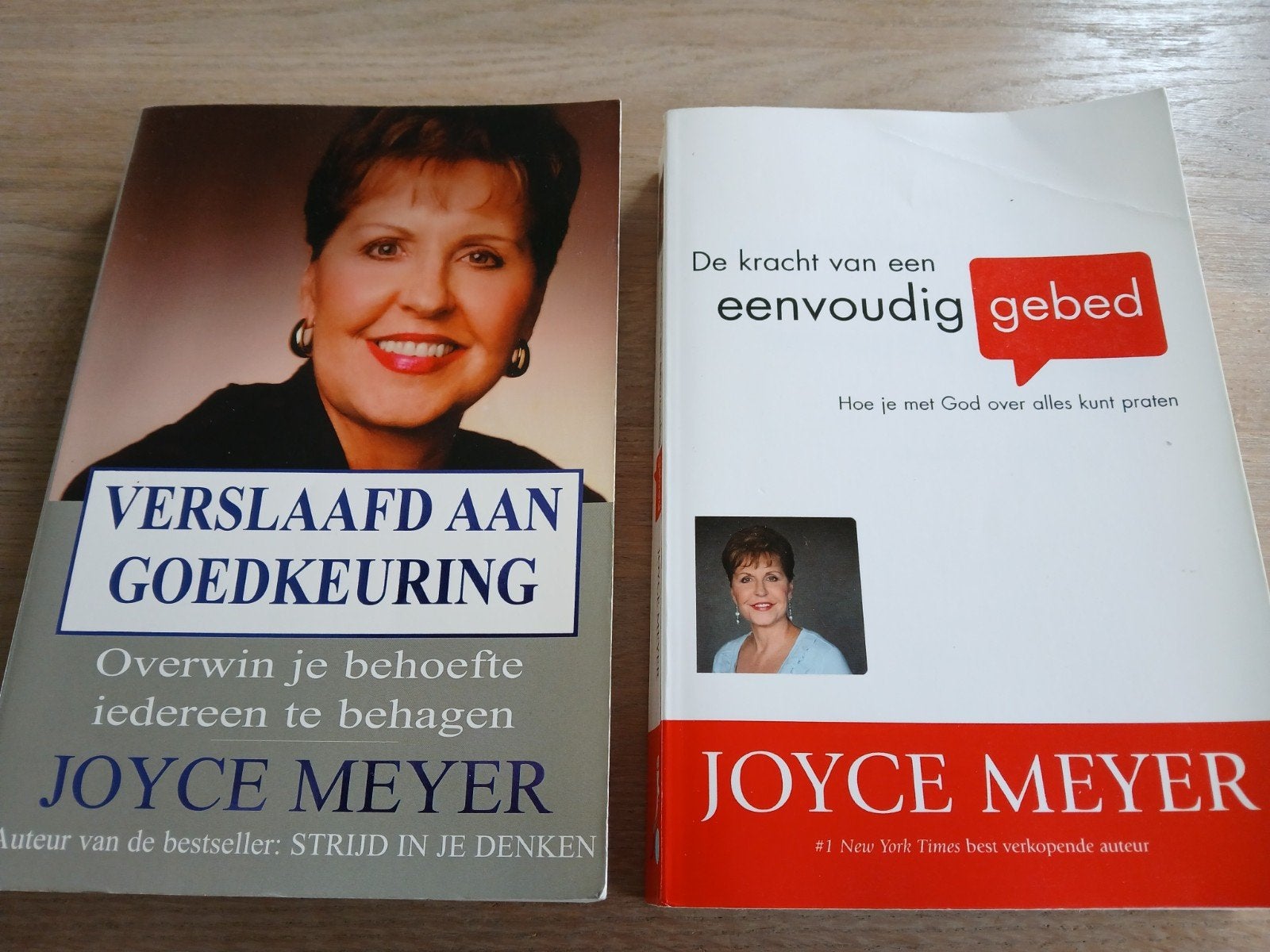 joyce meyer- verslaafd aan goedkeuring+ eenvoudig gebed, Ophalen of Verzenden, Gelezen, Joyce Meyer