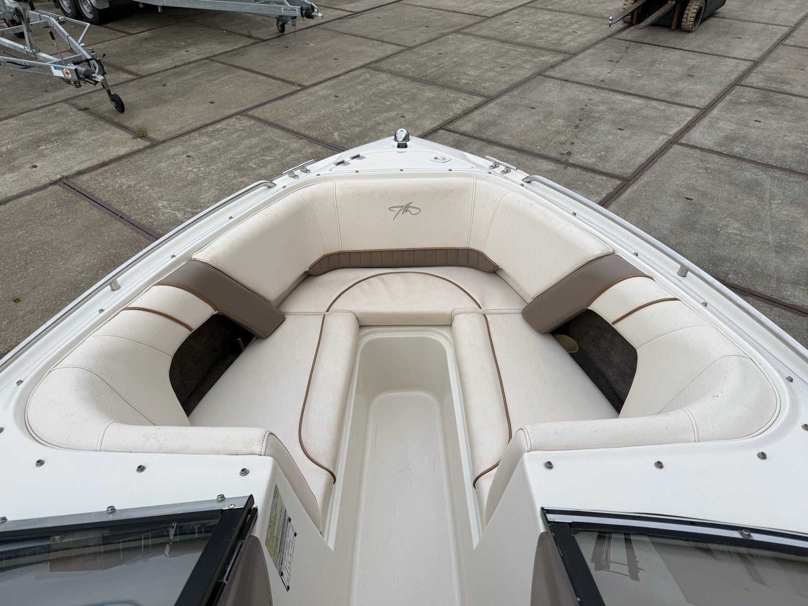 Foto 12 van Monterey 186 Montura met trailer - Volvo Penta 4.3 V6