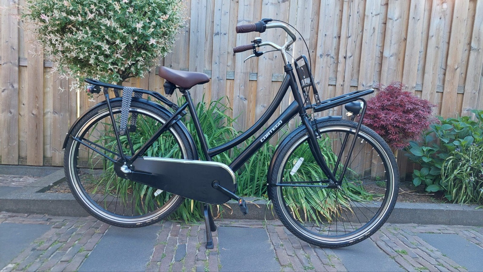 Mooie en fijne damesfiets 26 inch, Fietsen en Brommers, Fietsen | Dames | Omafietsen, Ophalen, Zo goed als nieuw, Cortego