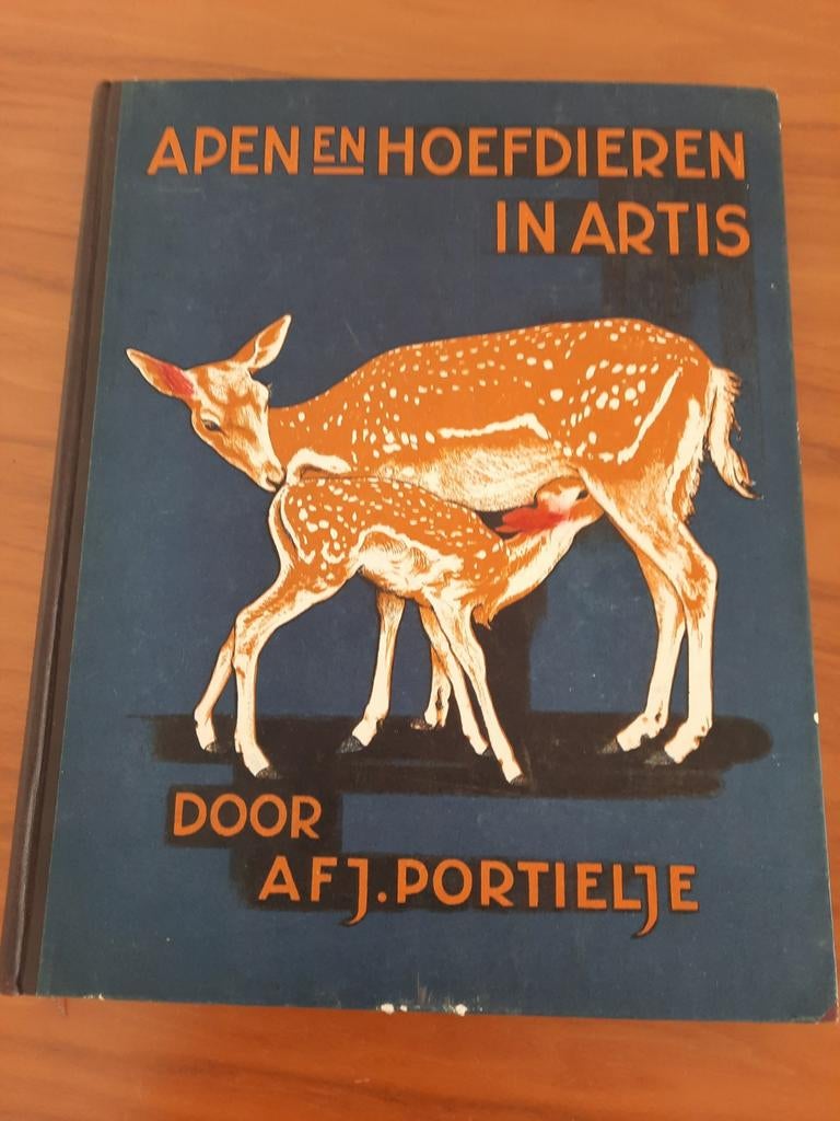 Apen en Hoefdieren in Artis - AFJ Portielje, Ophalen of Verzenden, Gelezen, Overige diersoorten, AFJ Portielje