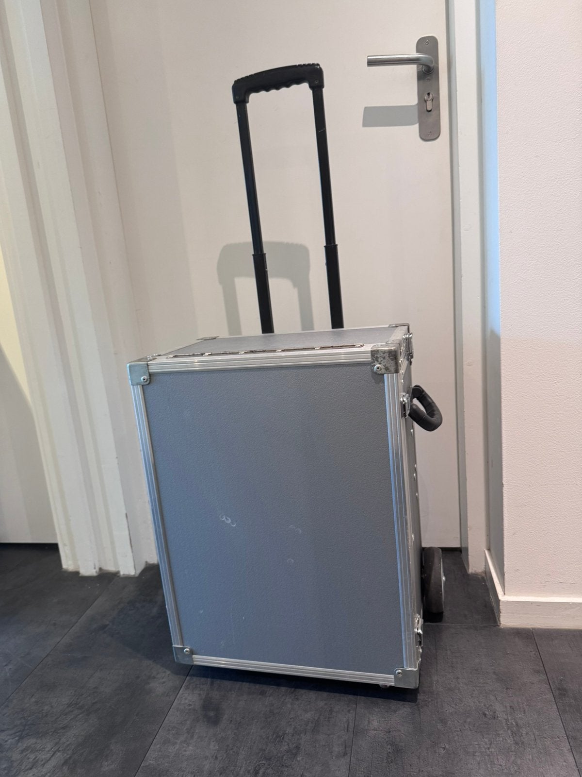 Pedicure mobiele werk unit koffer , merk Welling, Gebruikt, 50 tot 60 cm, Hard kunststof, 45 tot 55 cm