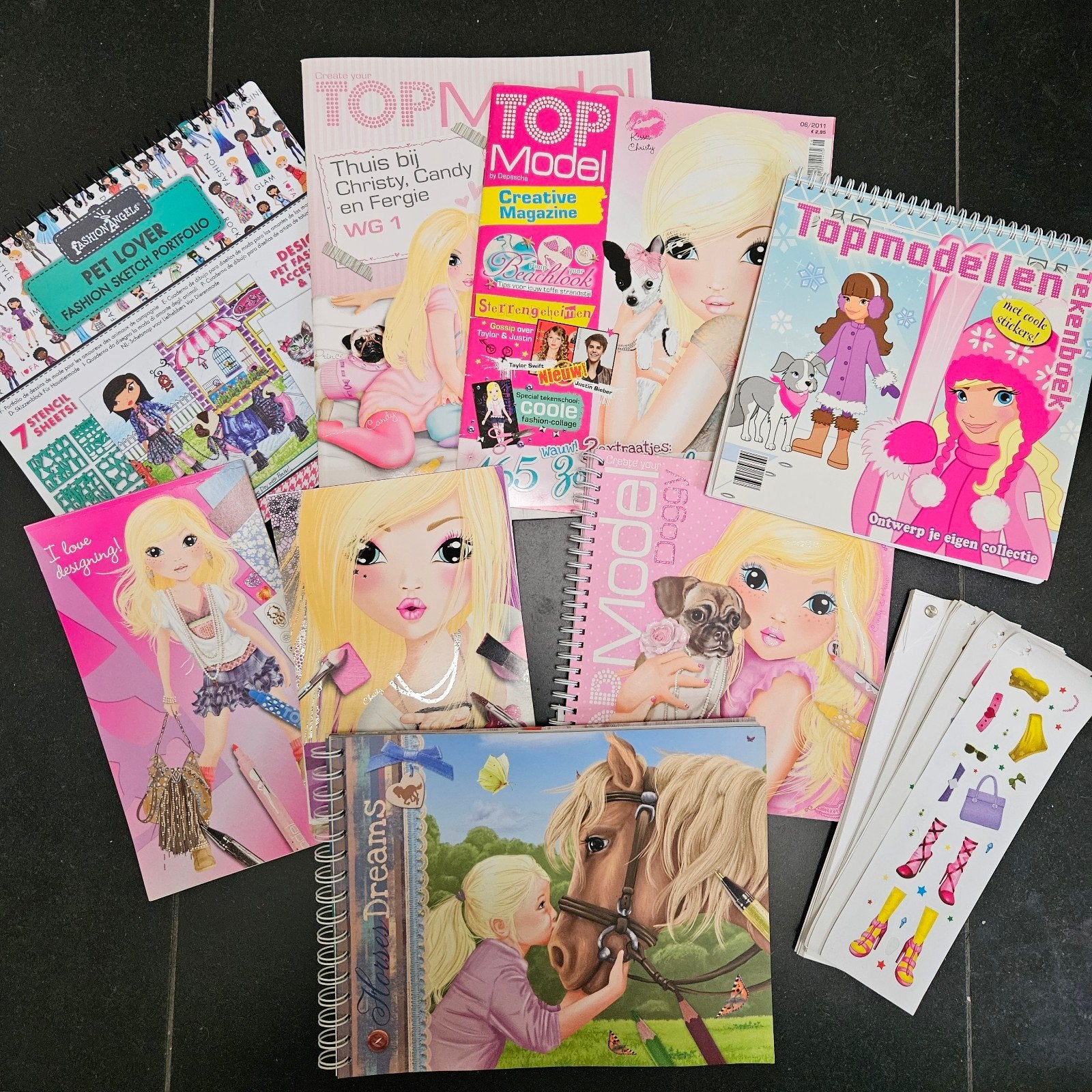 Topmodel boeken, Ophalen