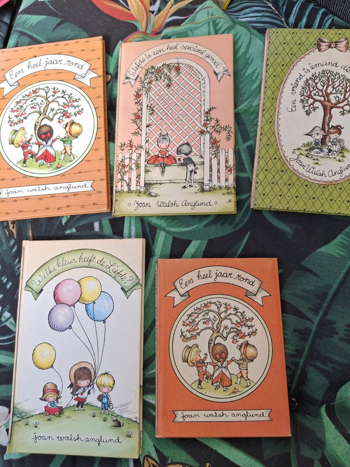 5x Joan Walsh Anglund Vintage Boekjes - Nieuwstaat, Ophalen of Verzenden, Zo goed als nieuw, Joan Walsh Anglund, Fictie algemeen