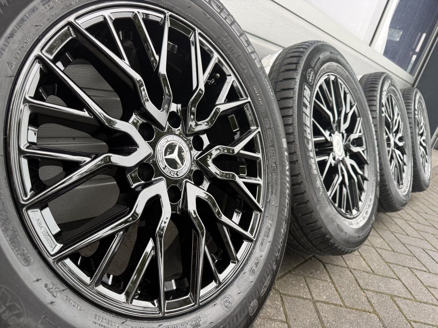 18 Mercedes Sprinter W907 W906 W910 E-sprinter velgen banden, Auto-onderdelen, 18 inch, Bestelwagen, 255 mm, -